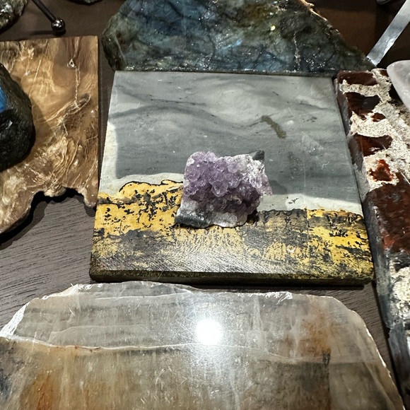 Mini Amethyst Cutbase - Picture 3 of 5